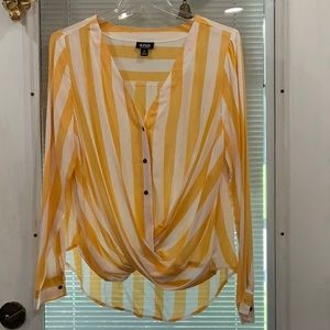 NWOT. ANA WOMENS MEDIUM BLOUSE.  WHITE AND YELLOW.